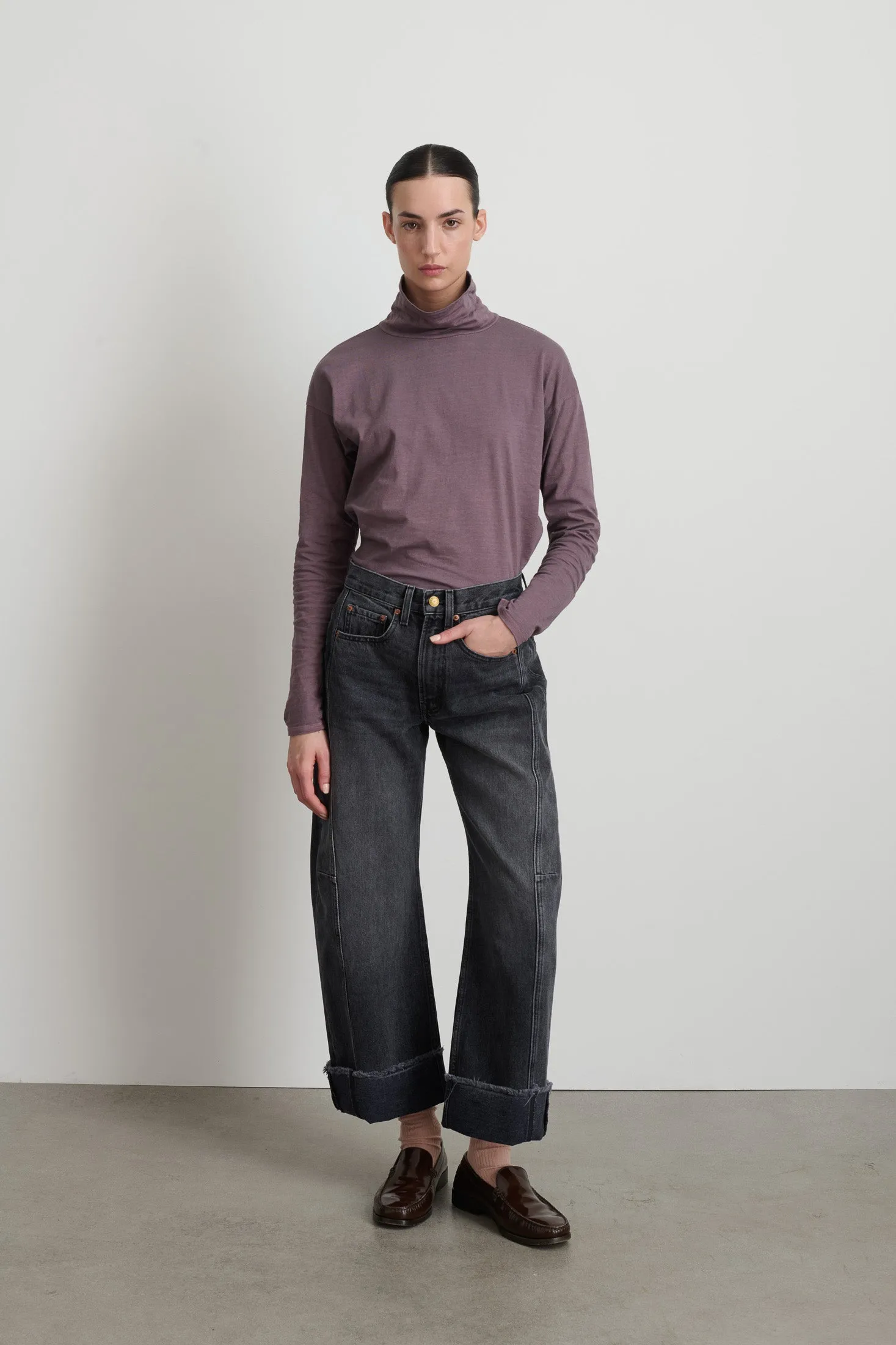 Relaxed Cuffed Lasso Jean Stil Black sold by B Sides Jeans