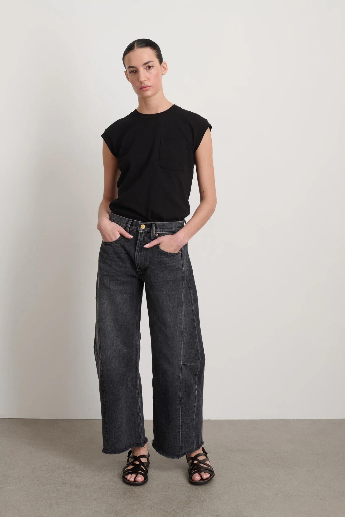 Relaxed Lasso Jean Stil Black sold by B Sides Jeans