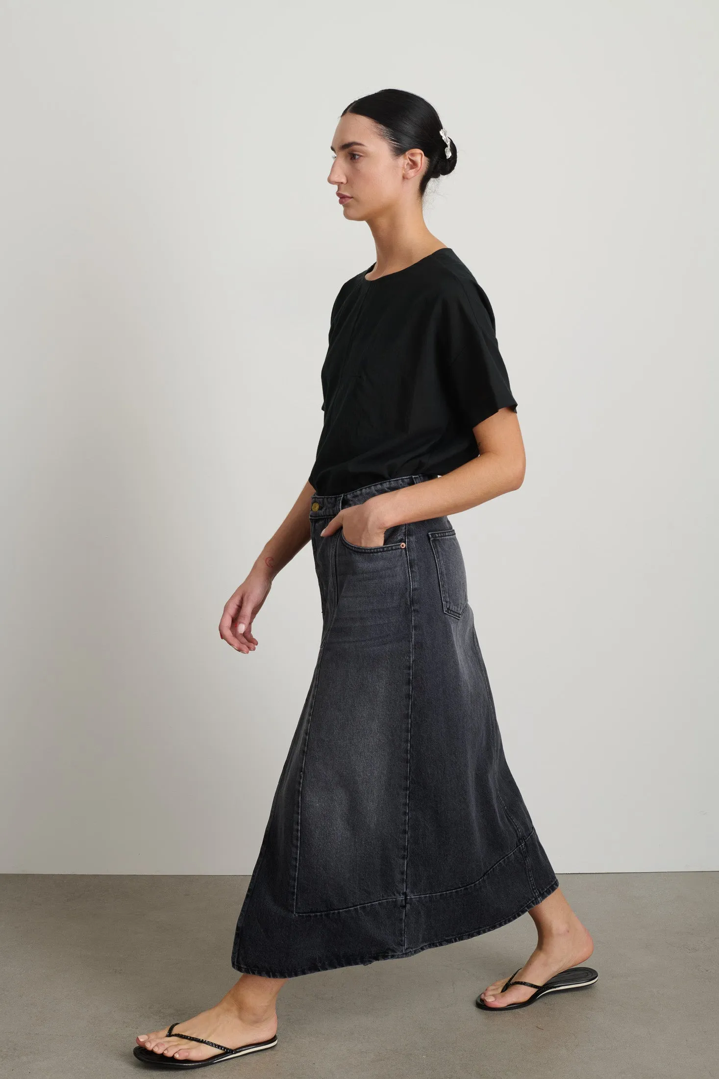 Yoko Skirt Stil Black sold by B Sides Jeans product image thumbnail 2