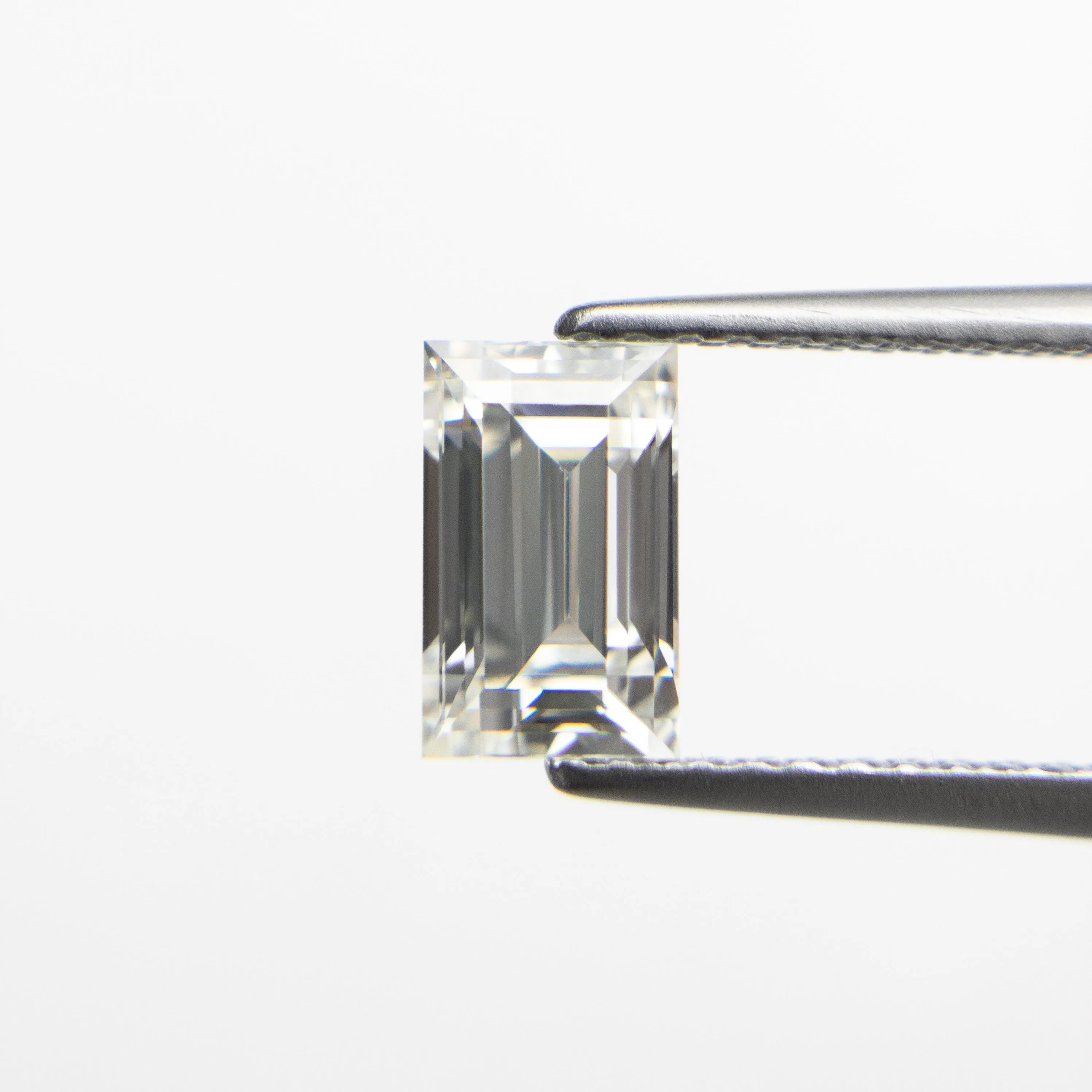 1.01ct 6.98x4.31x3.41mm VS1 I Baguette Step Cut 19136-04 sold by Young In The Mountains product image thumbnail 2