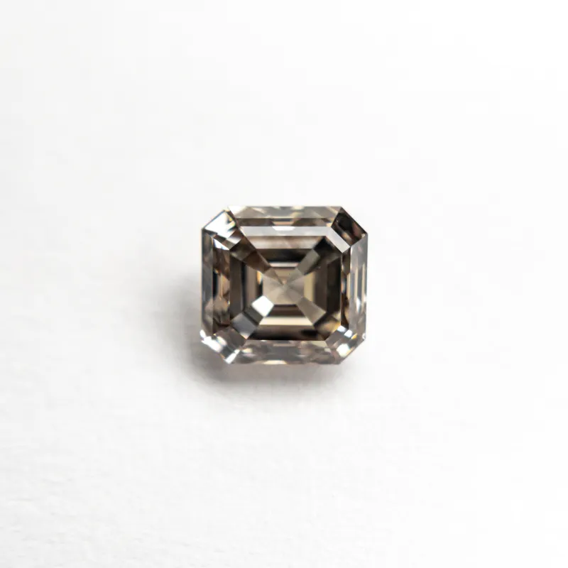 1.00ct 5.43x5.23x3.57mm VS1 C4 Cut Corner Square Step Cut 20705-11 made by Young In The Mountains