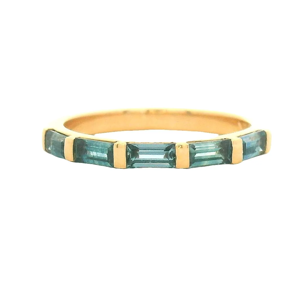 The Arándano sold by Young In The Mountains