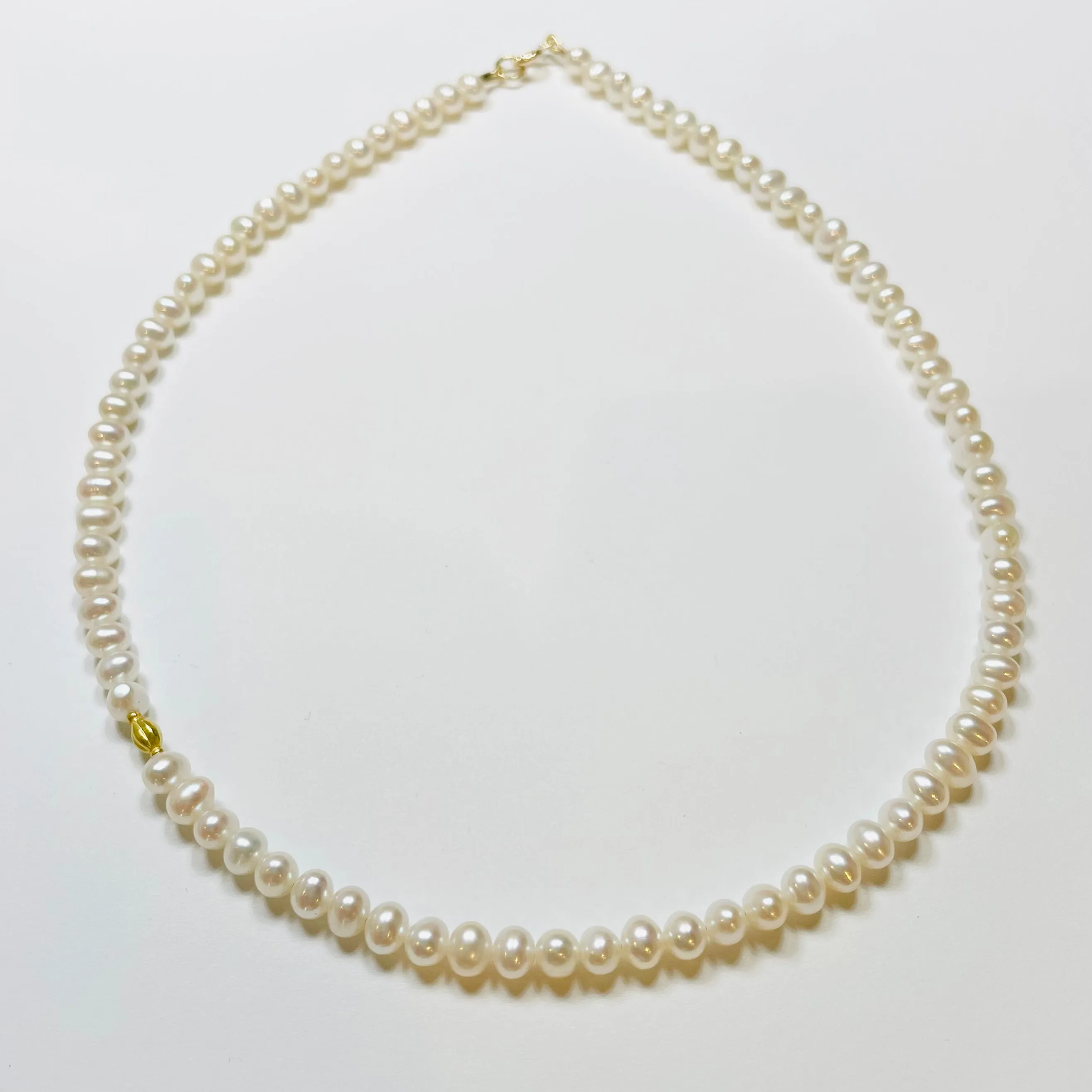 freshwater pearl choker sold by Theodosia