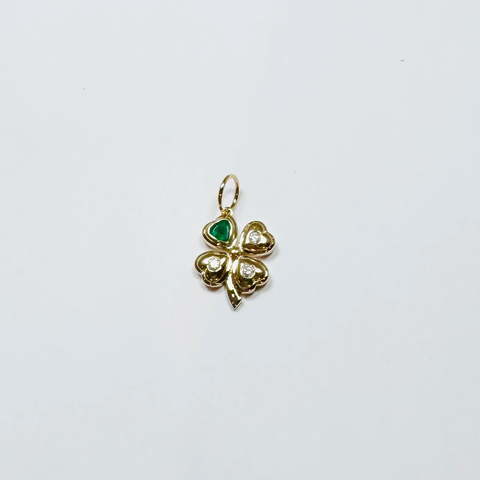 four leaf clover pendant sold by Theodosia