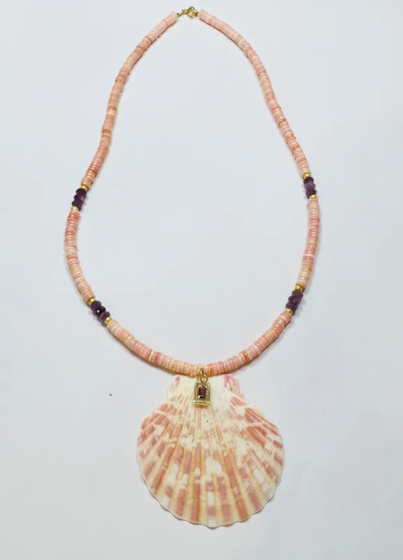 conch necklace with shell pendant sold by Theodosia