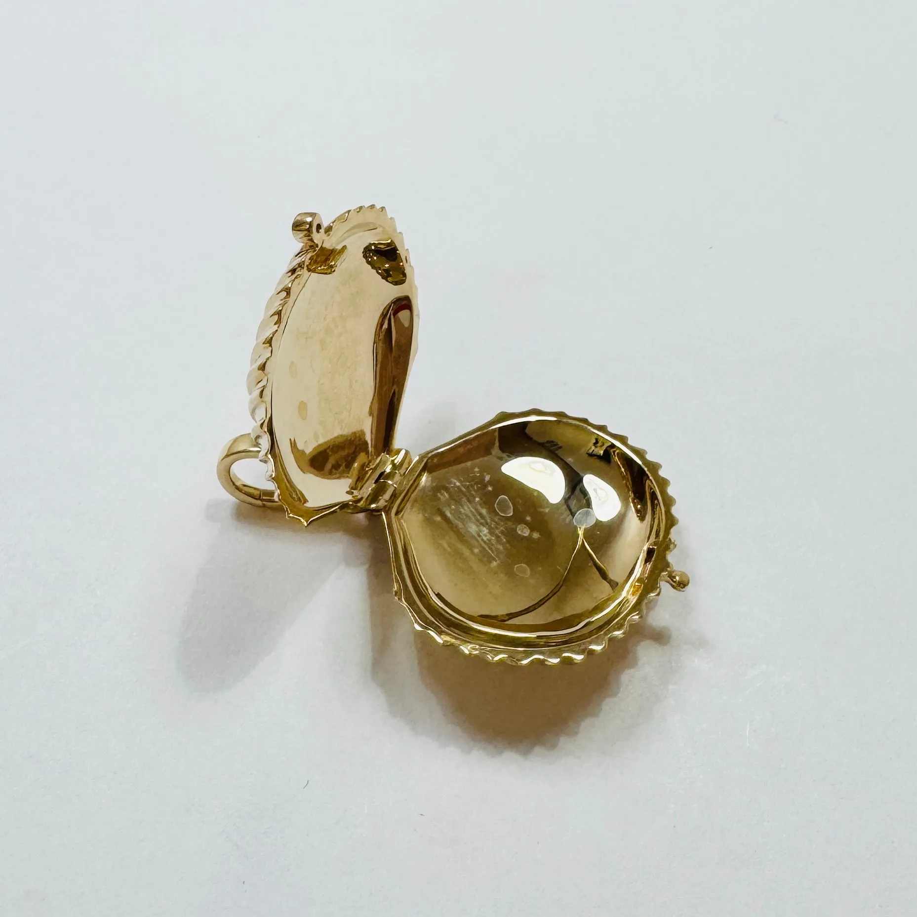 Shell locket pendant sold by Theodosia product image thumbnail 2