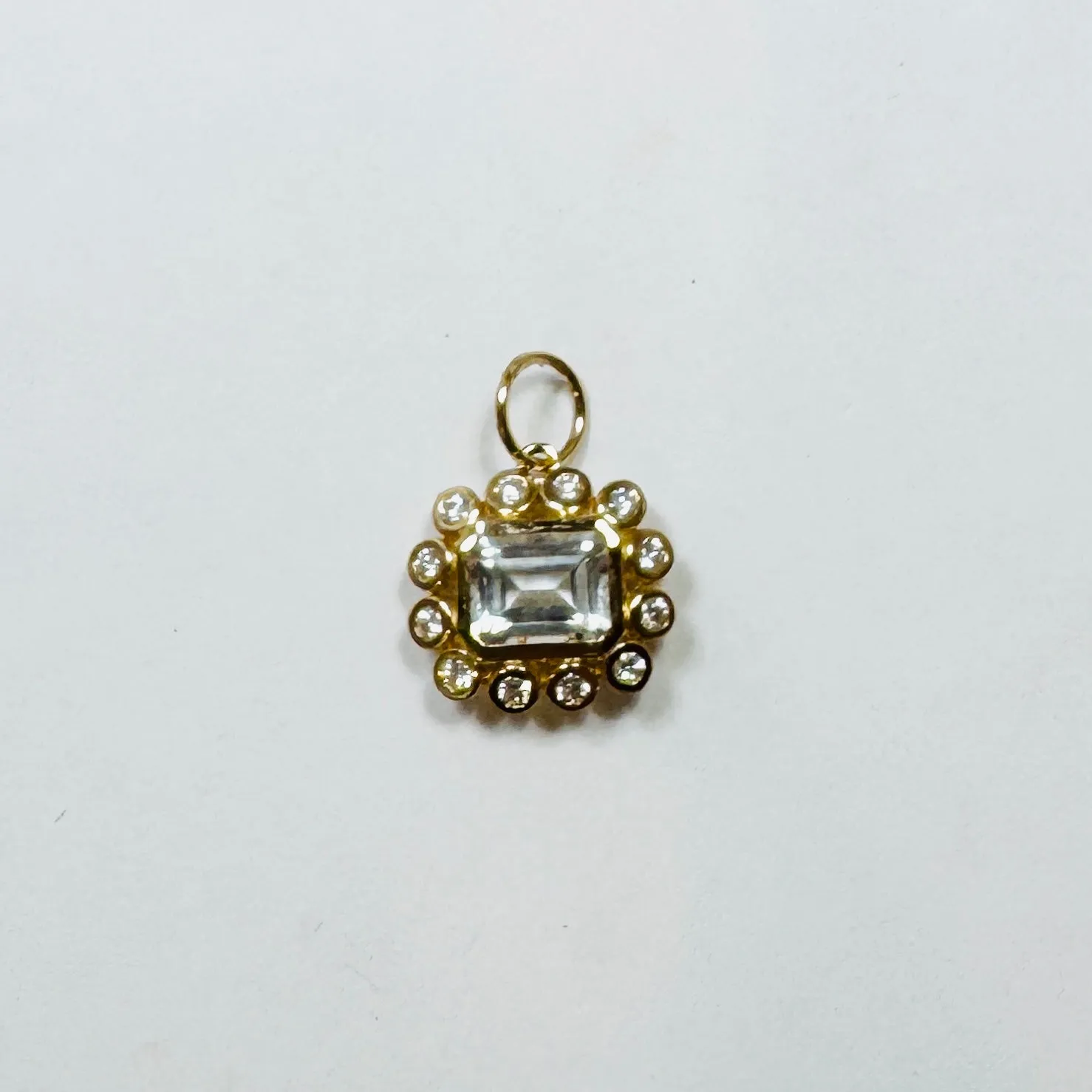 topaz flower pendant sold by Theodosia
