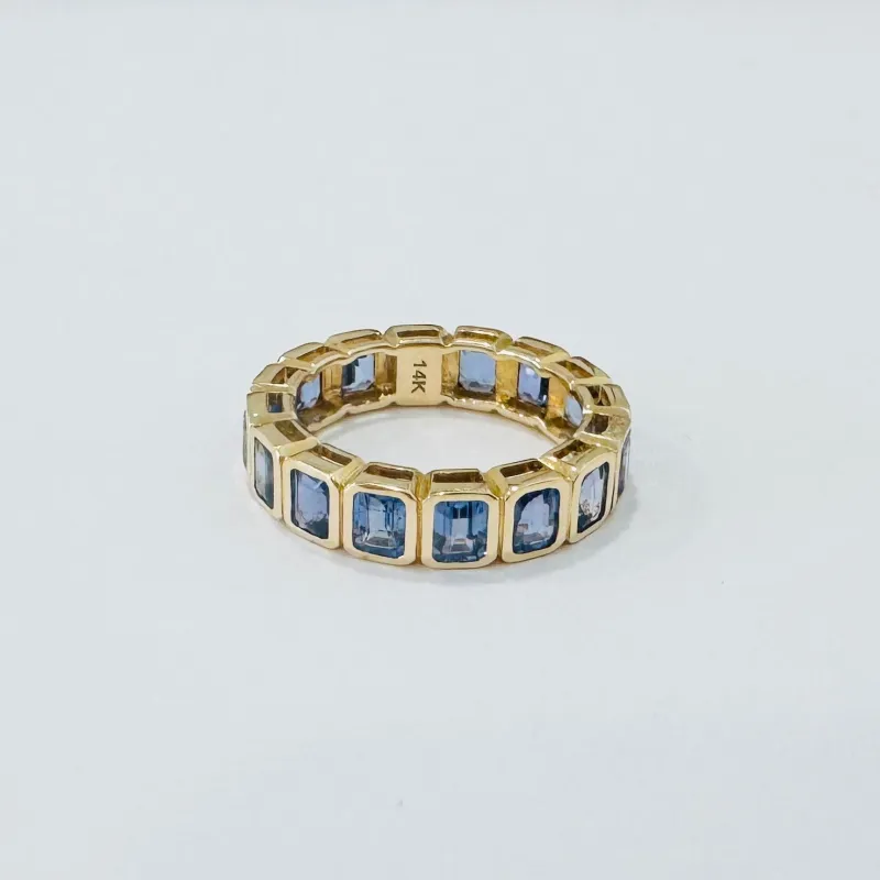 blue sapphire band made by Theodosia
