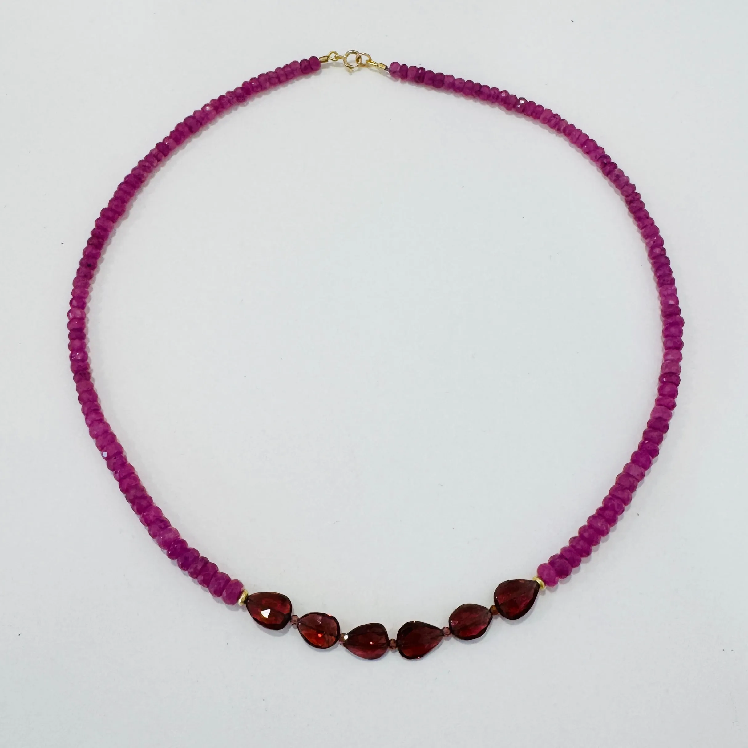 sapphire and garnet necklace sold by Theodosia