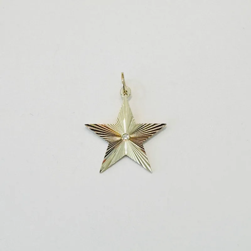 fluted star pendant made by Theodosia