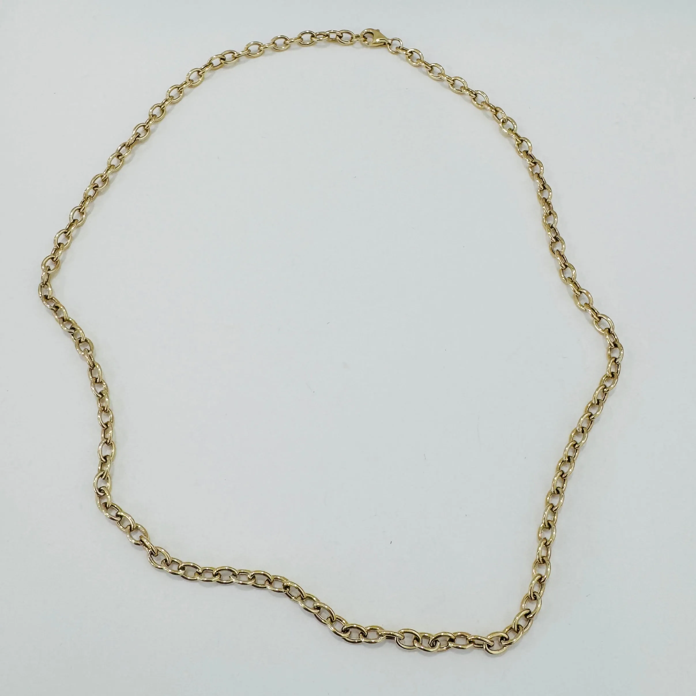 smooth rounded rolo chain sold by Theodosia