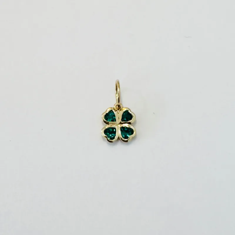clover pendant, emerald made by Theodosia
