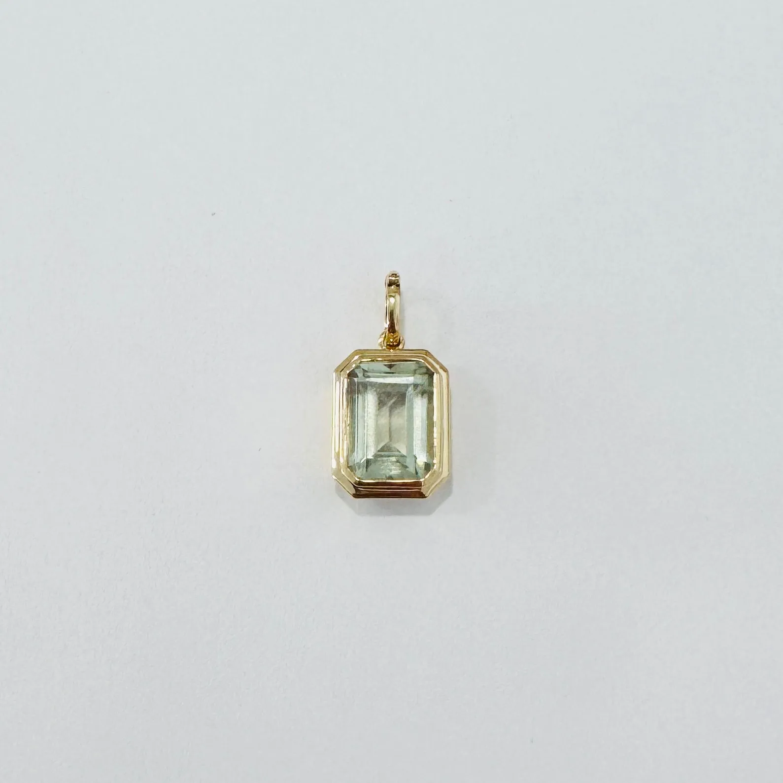 aquamarine pendant sold by Theodosia