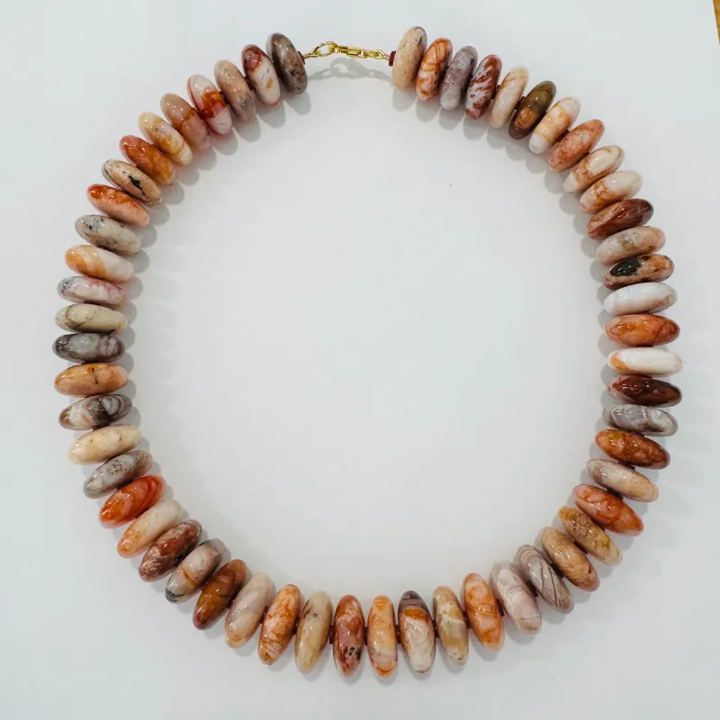 bamboo leaf agate collar made by Theodosia