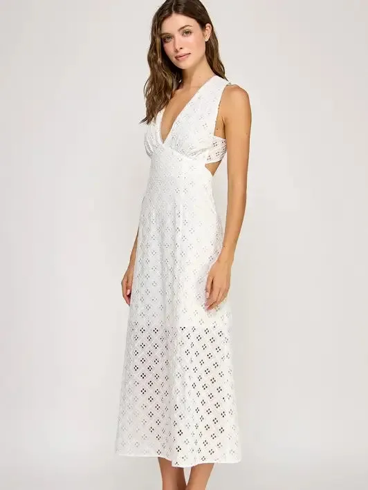 The Layana Eyelet Midi Dress sold by Thread & Seed product image thumbnail 4