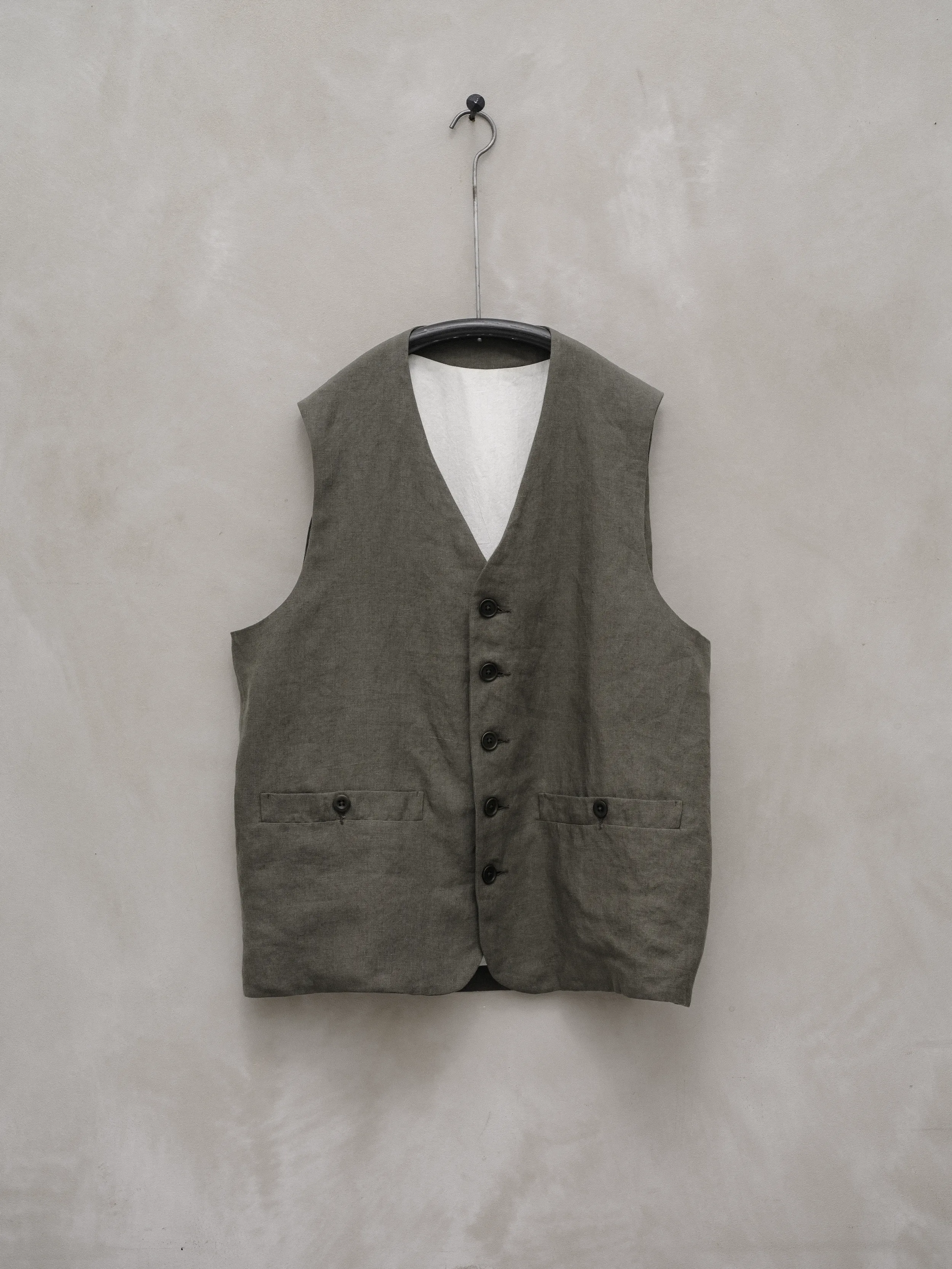 Welt Pocket Vest - Tumbled Linen, Olive sold by Evan Kinori