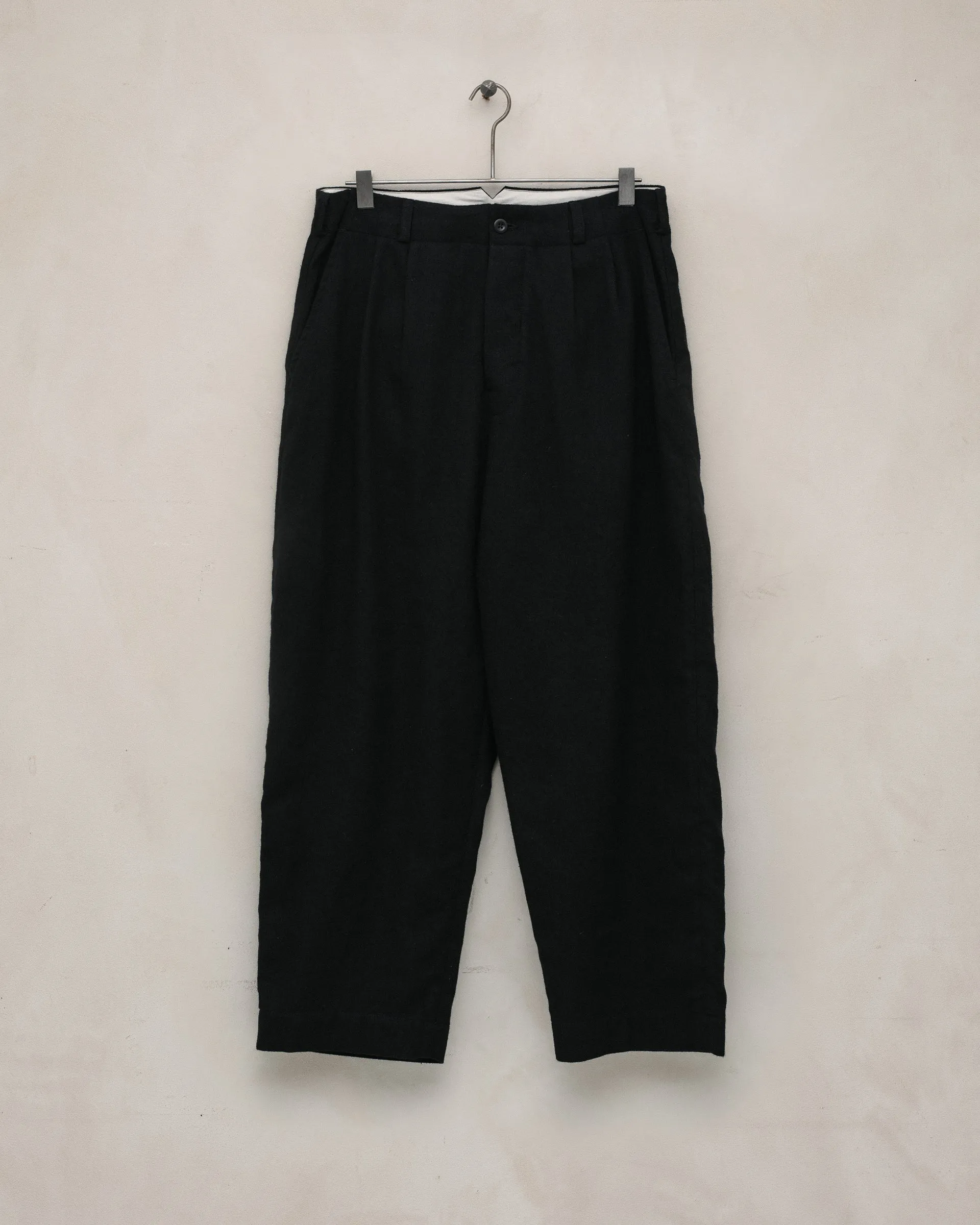 Two Pleat Pant - Cashmere/Linen Twill, Black sold by Evan Kinori