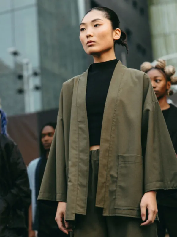 1ER MAI - Reversible kimono in olive green/black made by Odeyalo