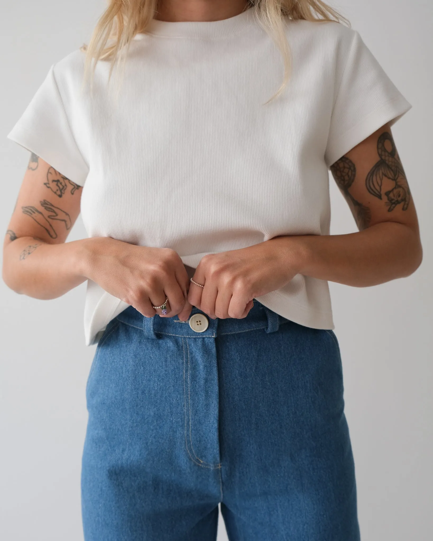 BROOK off-white t-shirt sold by Odeyalo