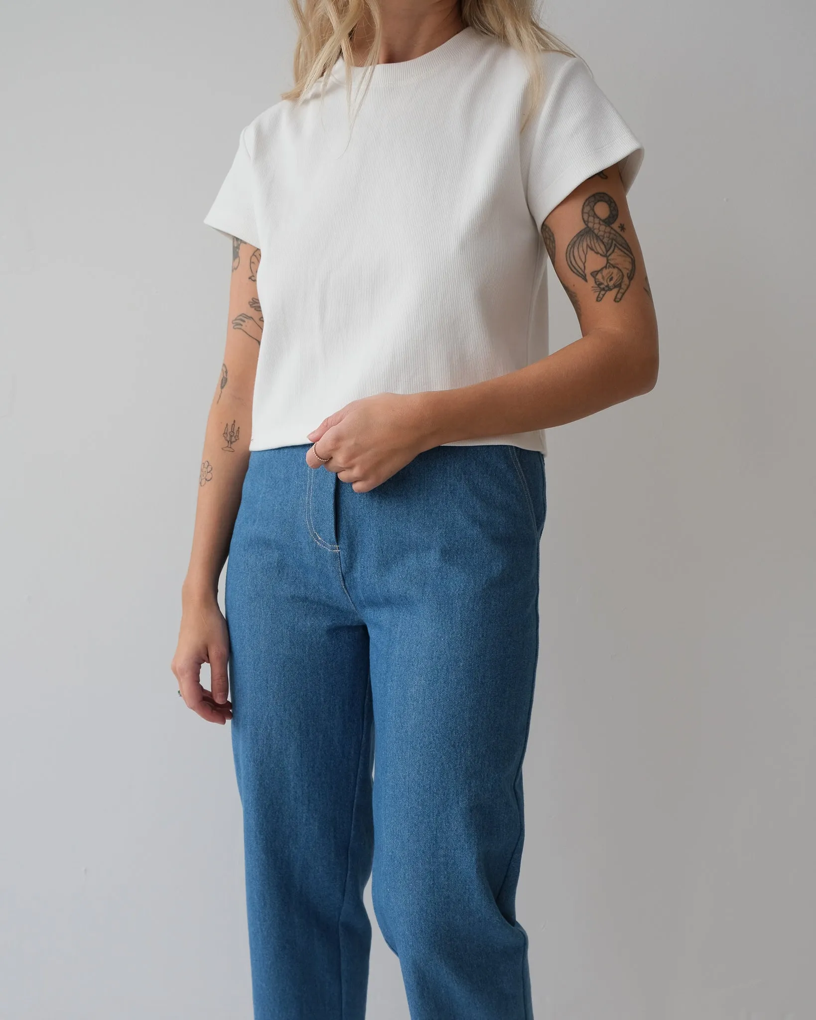 BROOK off-white t-shirt sold by Odeyalo product image thumbnail 3