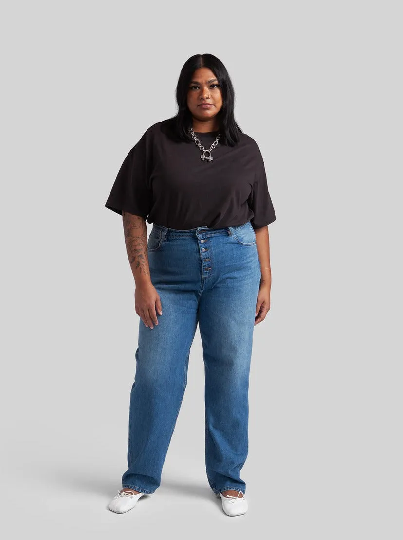 DECADE STUDIO - Bonnie aveiro sold by Odeyalo