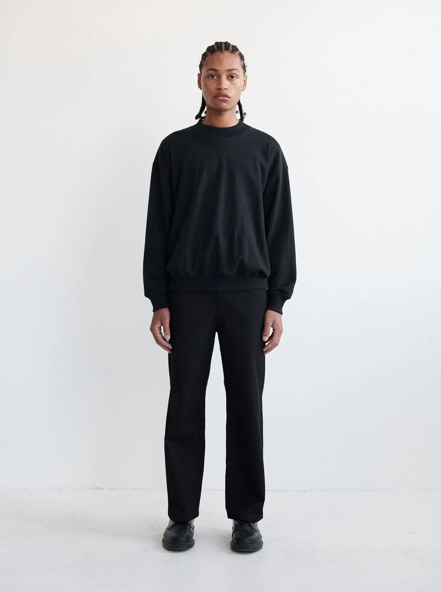 ESSER - Black Sweetshirt sold by Odeyalo product image thumbnail 3