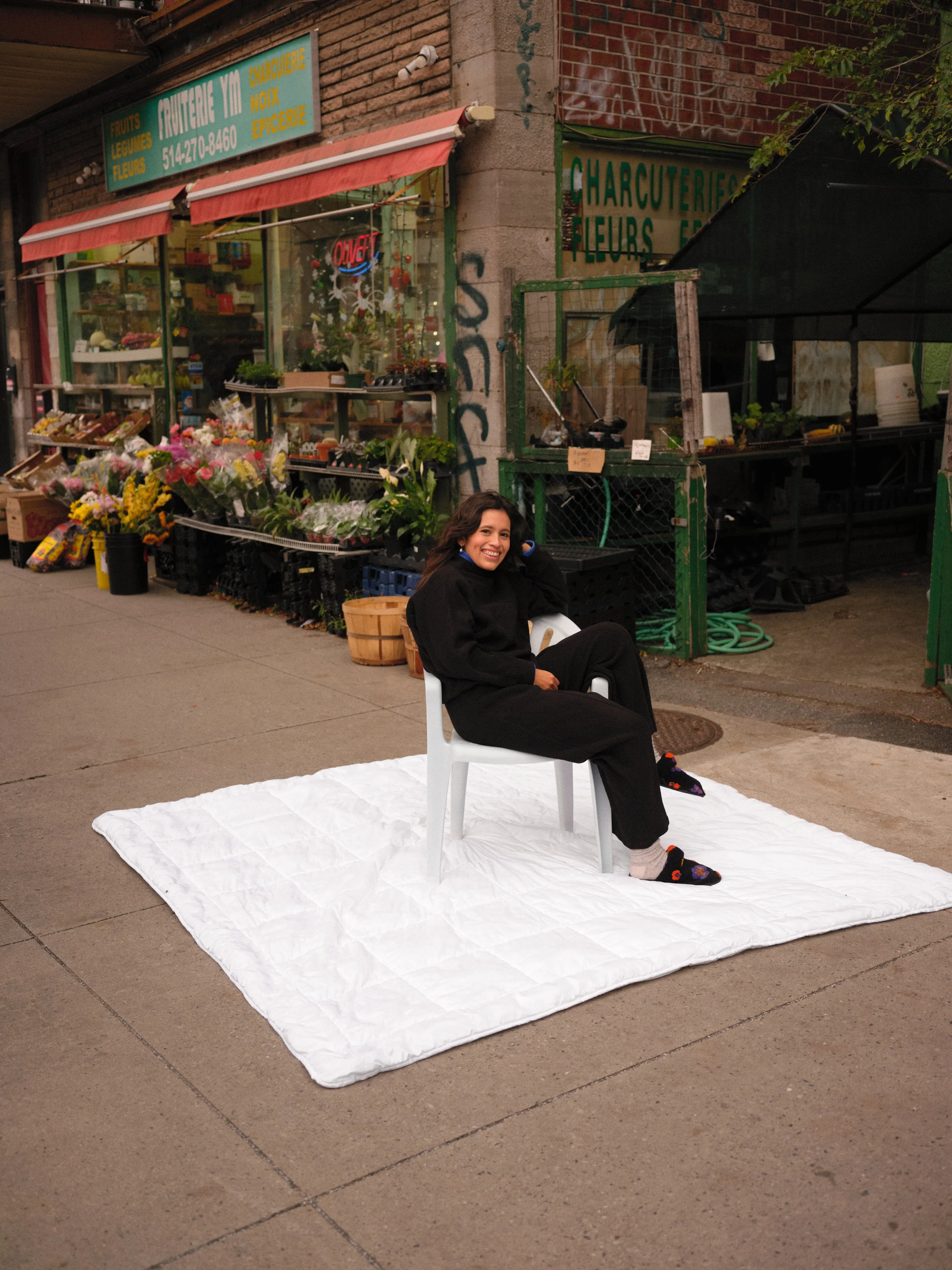 FALCO wide leg pant - XXS with uneven waistband sold by Odeyalo