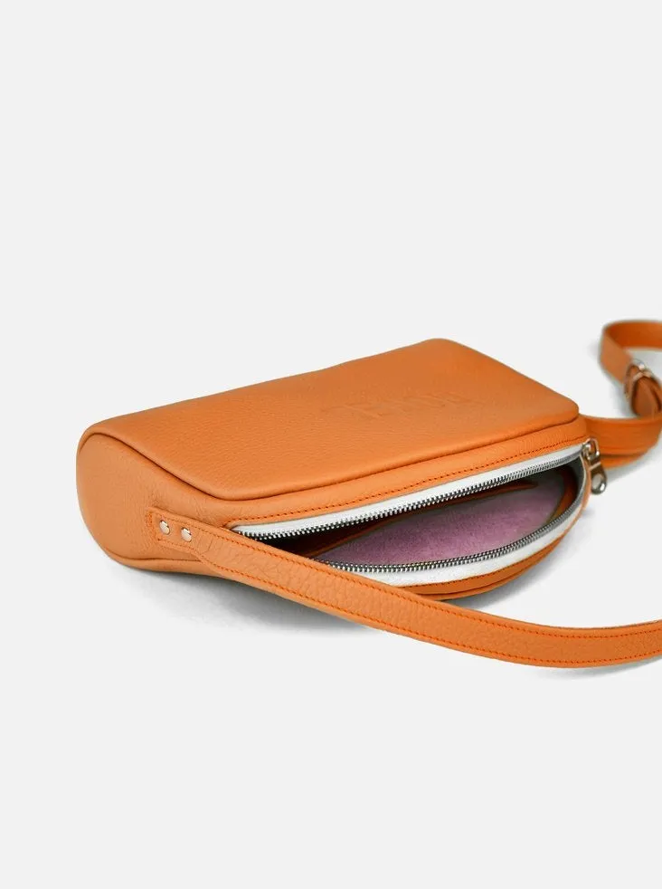 HOTELMOTEL - Plaza bag sold by Odeyalo