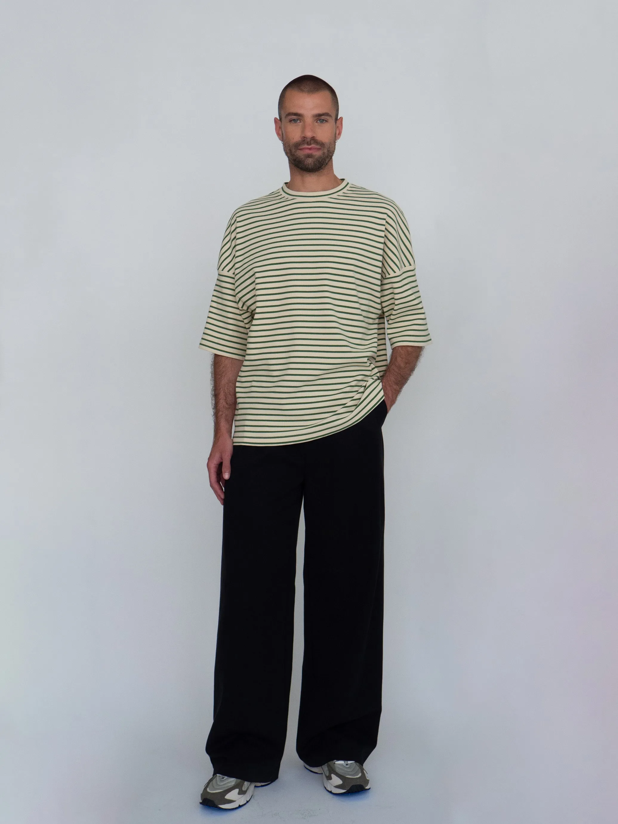 KAVIAR black trousers sold by Odeyalo product image thumbnail 4