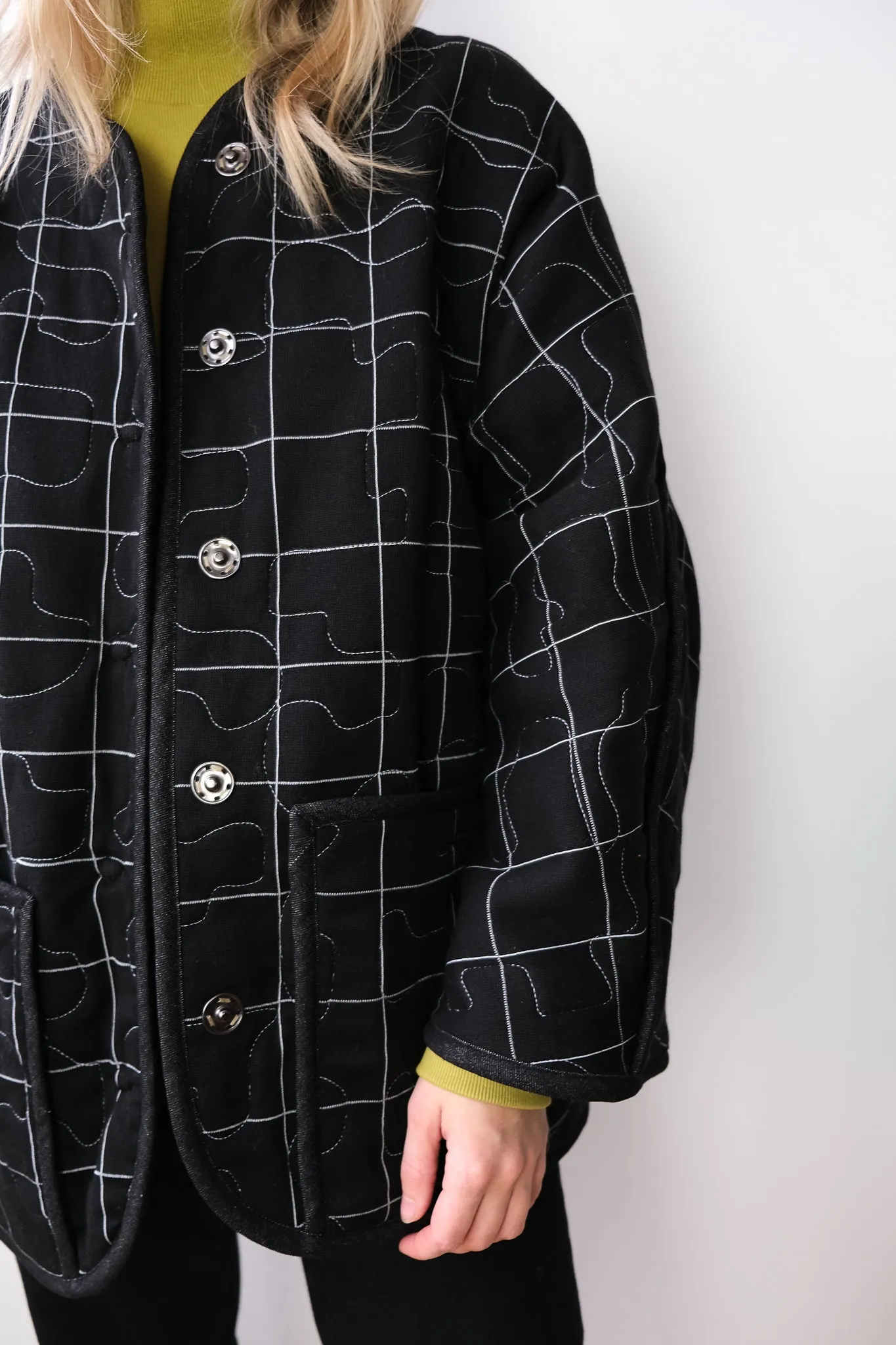 NOREN reversible jacket sold by Odeyalo product image thumbnail 5