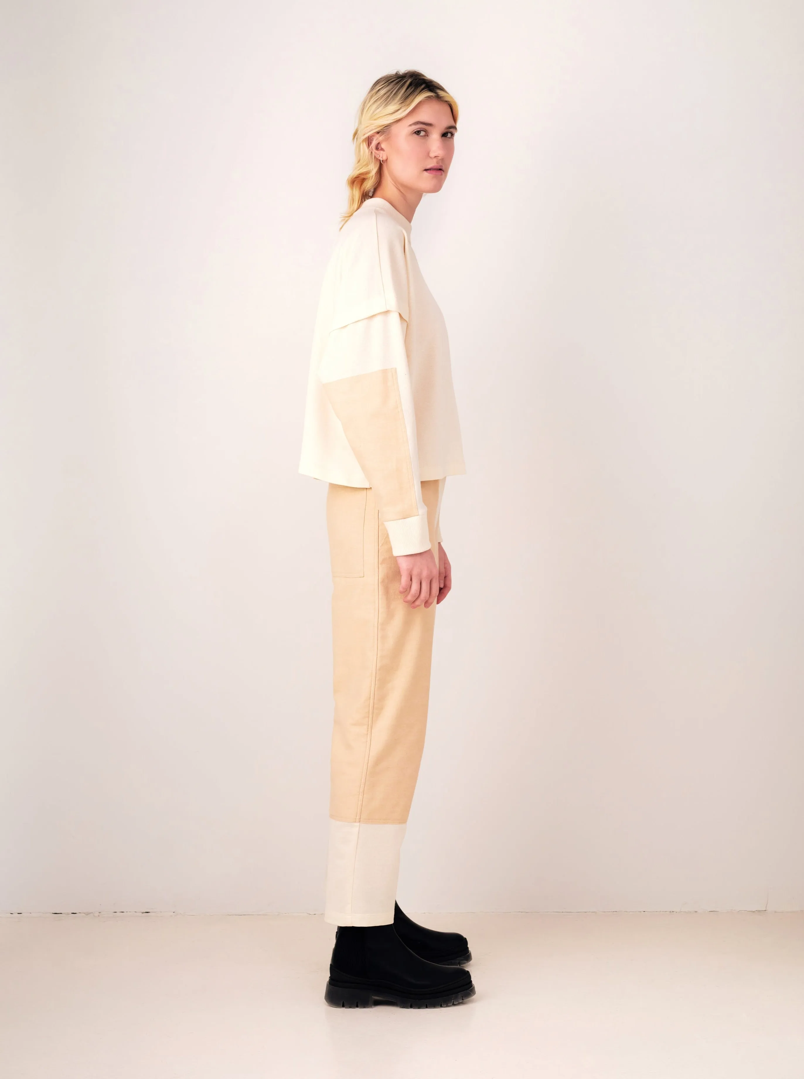 OKINI beige pant sold by Odeyalo product image thumbnail 4