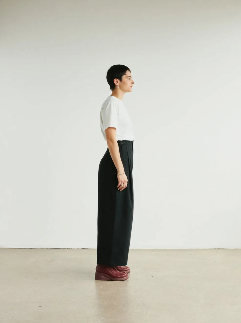 VERI - Dario Trousers Black sold by Odeyalo product image thumbnail 3