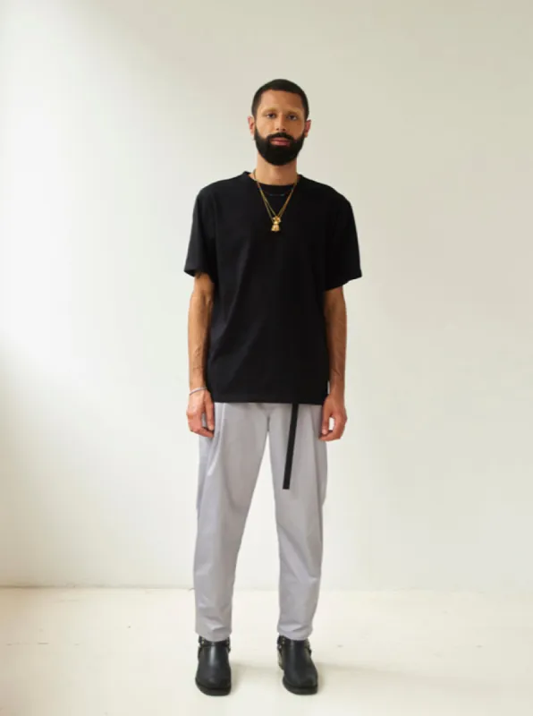 VERI - Elio Tee - Black sold by Odeyalo