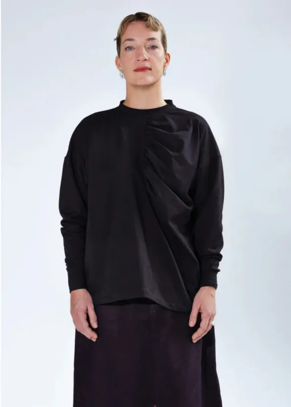 ANDREA.G - Astrid Long Sleeve Top black made by Odeyalo