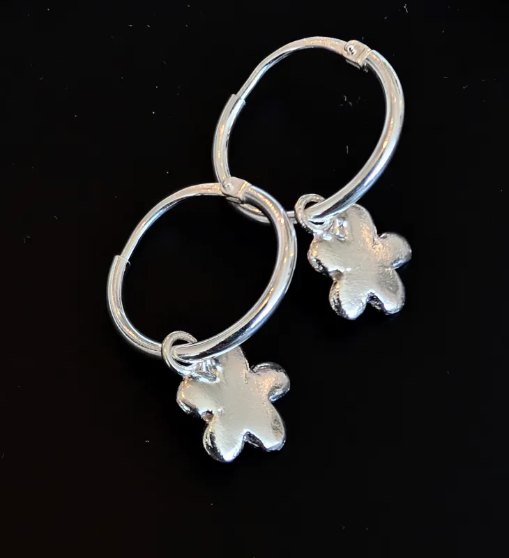 BILAK - tiny flowers - earrings sold by Odeyalo