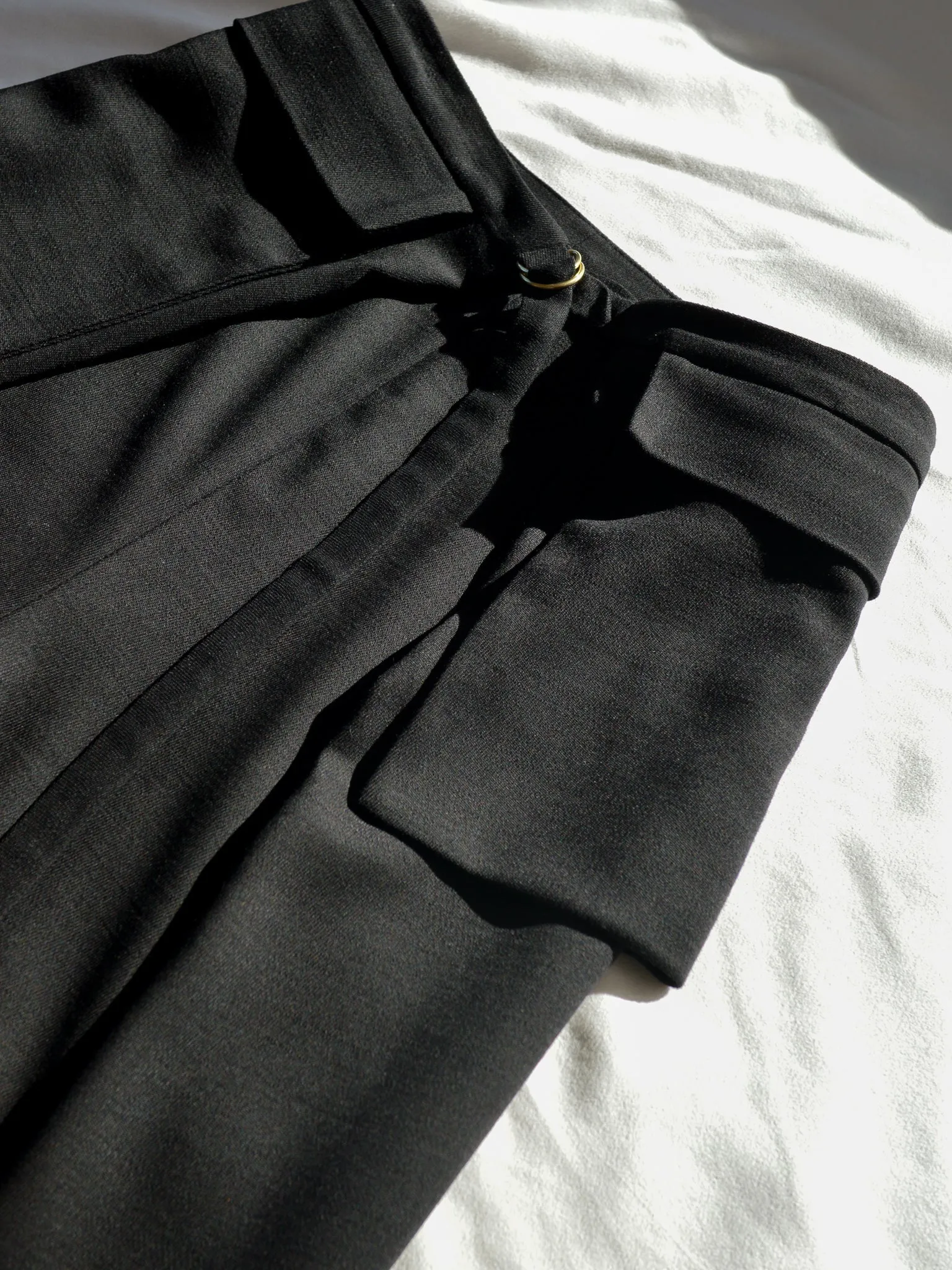 DAX black wool pant sold by Odeyalo product image thumbnail 3