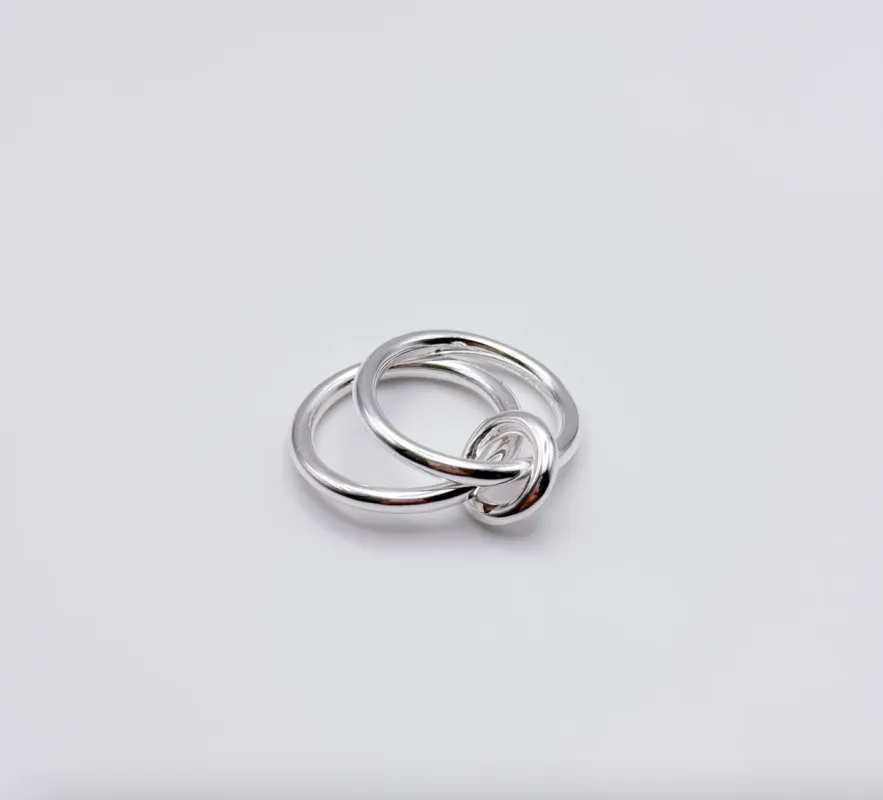 DOVA PRYCE - Anxiety ring sold by Odeyalo