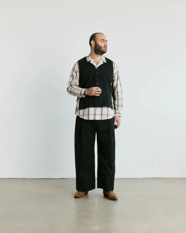 VERI - Sabato Twill vest - Black sold by Odeyalo