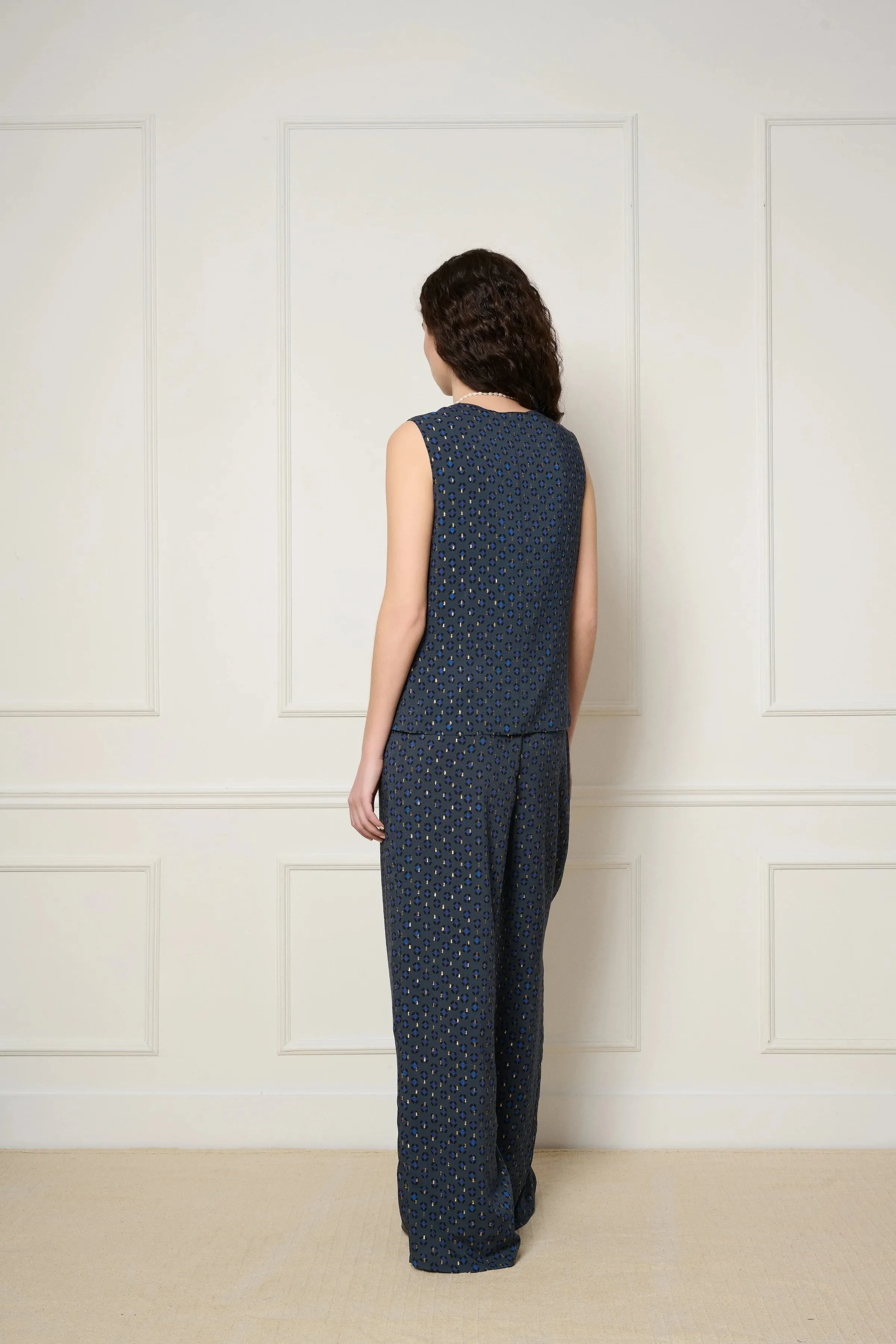 dorsaLi - Plumdesir Top sold by Odeyalo product image thumbnail 3