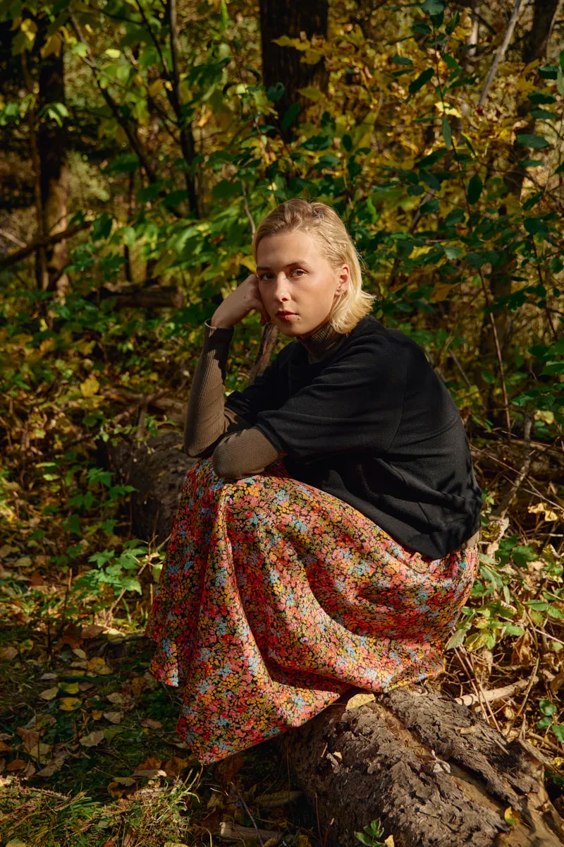 MAVI in floral sold by Odeyalo product image thumbnail 4