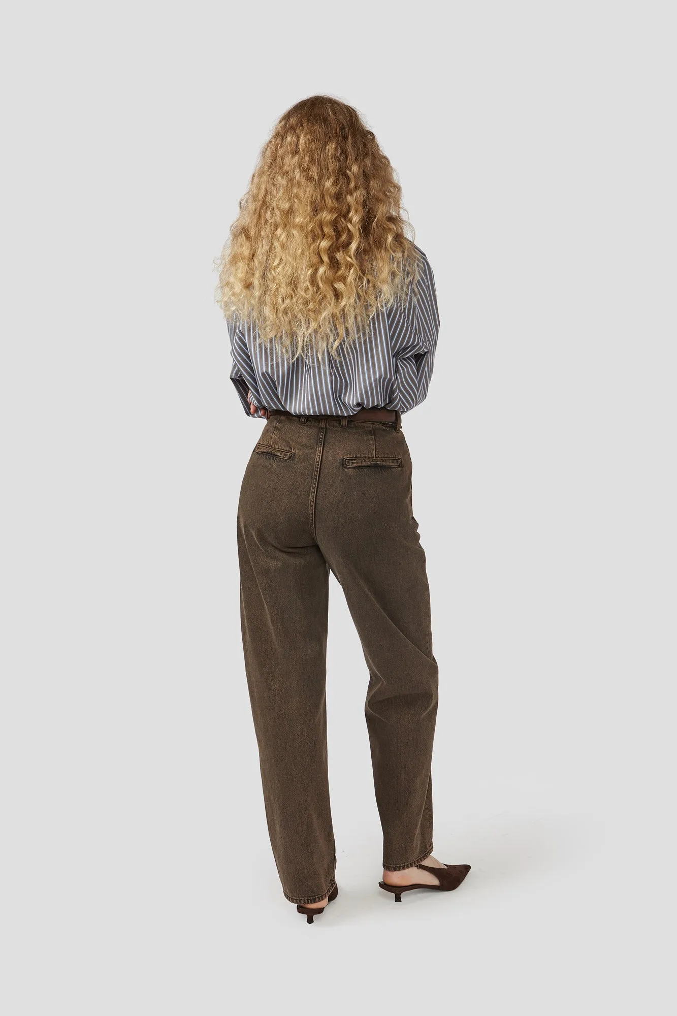 DECADE STUDIO - Emi Pants Lousa sold by Odeyalo product image thumbnail 5