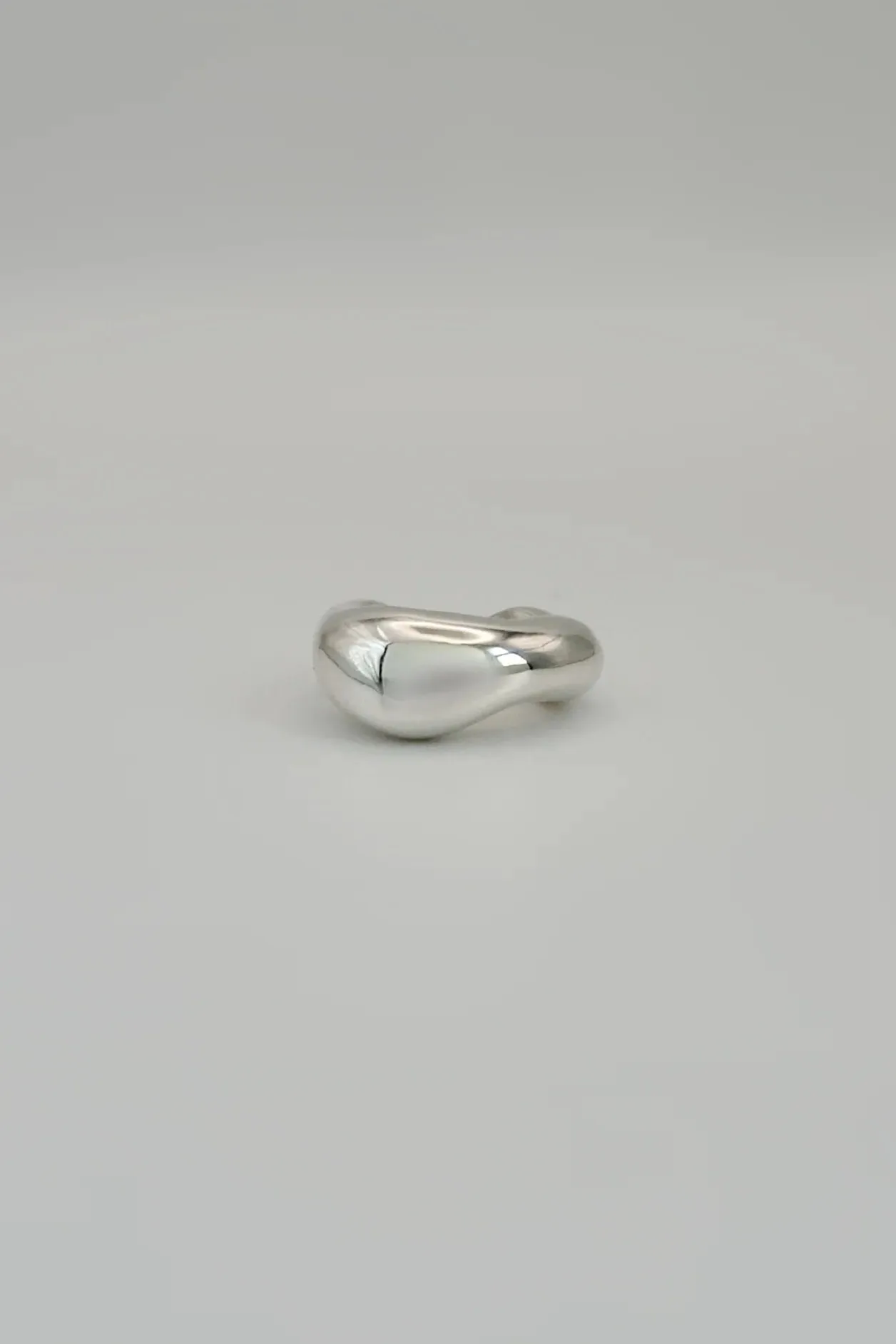 Séola atelier - Solveig & Saga earcuffs sold by Odeyalo product image thumbnail 2