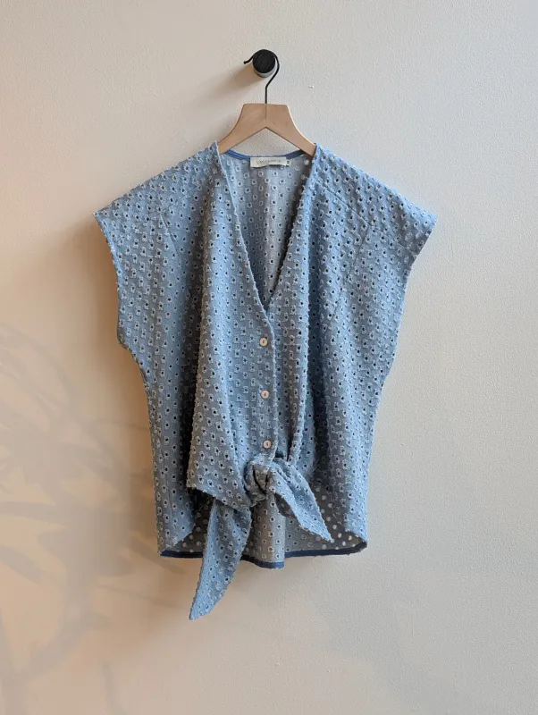 URSA MINOR - Eshe Blouse made by Odeyalo