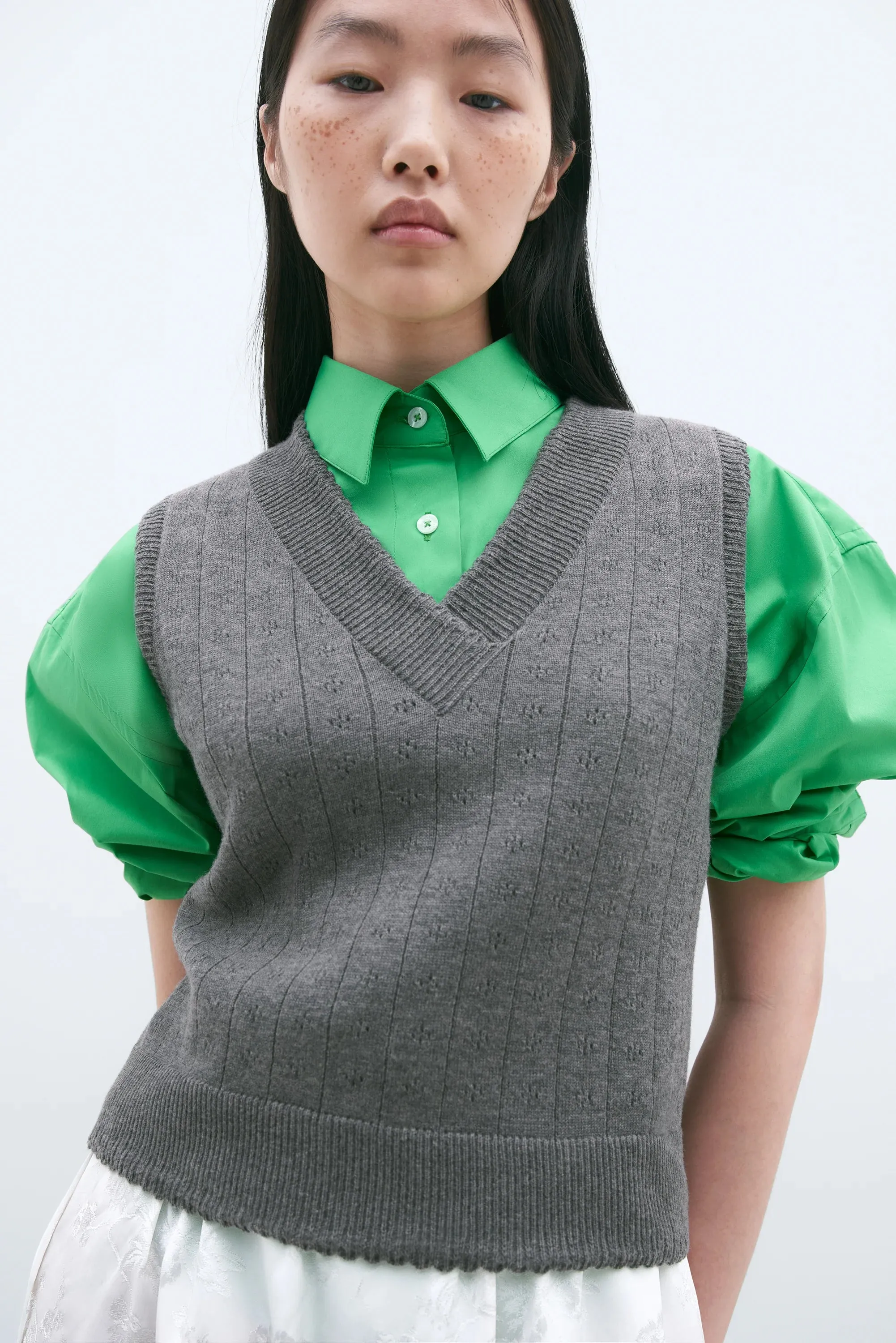 CORDERA - GILET POINTELLE EN MÉRINO - GRIS - PS25 sold by Boutique Unicorn product image thumbnail 2