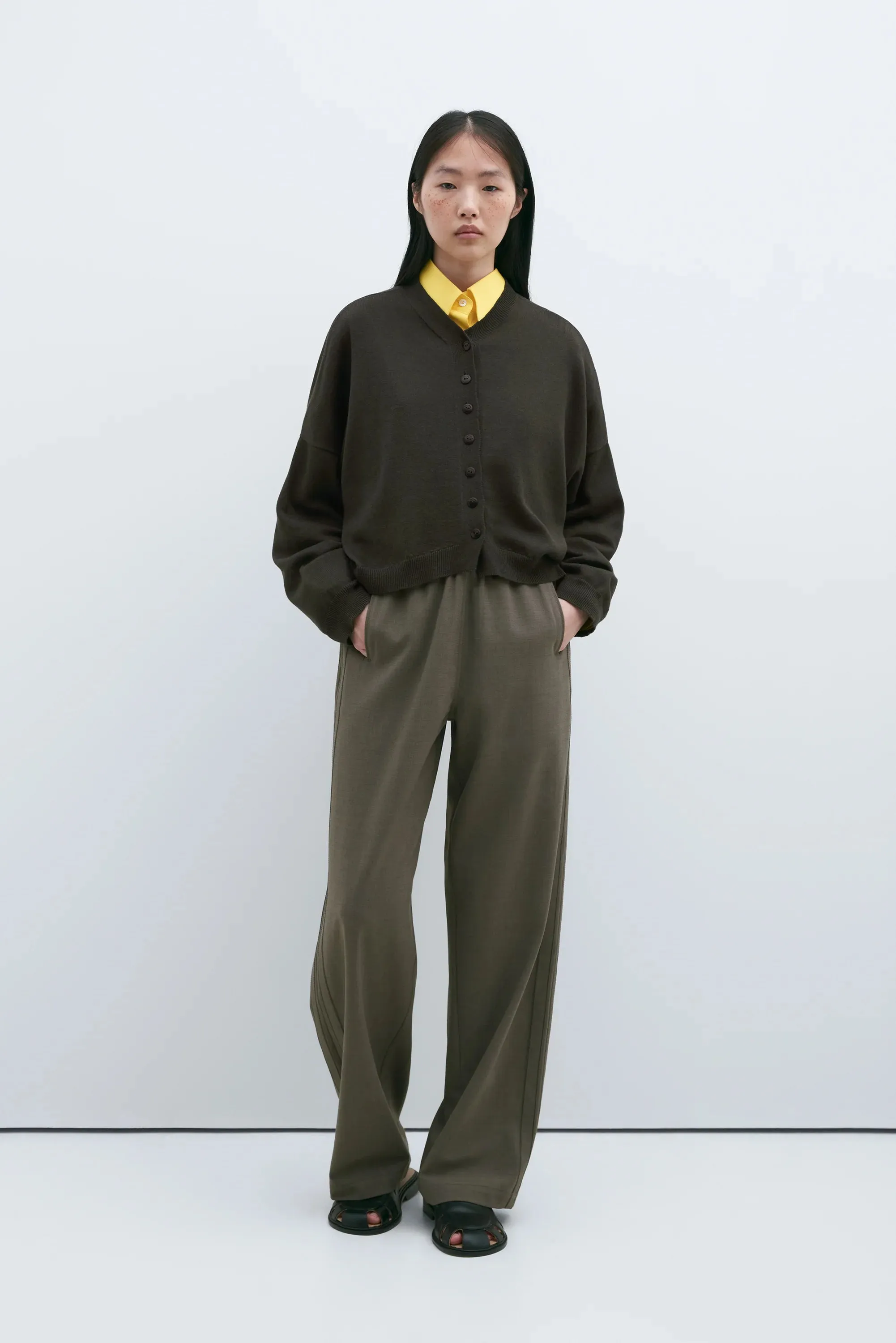 CORDERA - CARDIGAN EN COTON ET CACHEMIRE - DARK MOSS - PS25 sold by Boutique Unicorn product image thumbnail 2