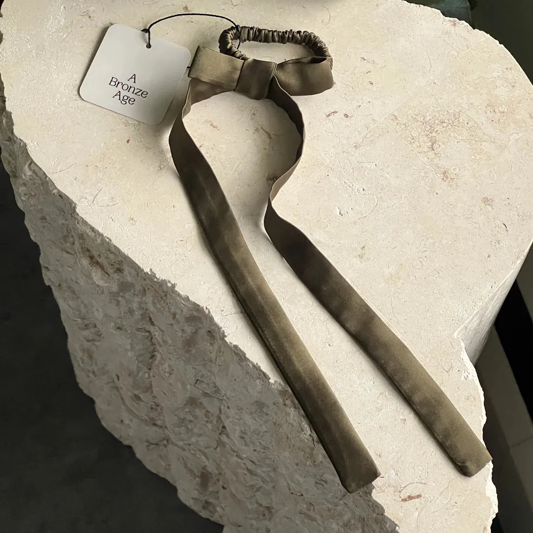 A BRONZE AGE - RUBAN À CHEVEUX EN SOIE - NOIR - PÉ24 sold by Boutique Unicorn product image thumbnail 2