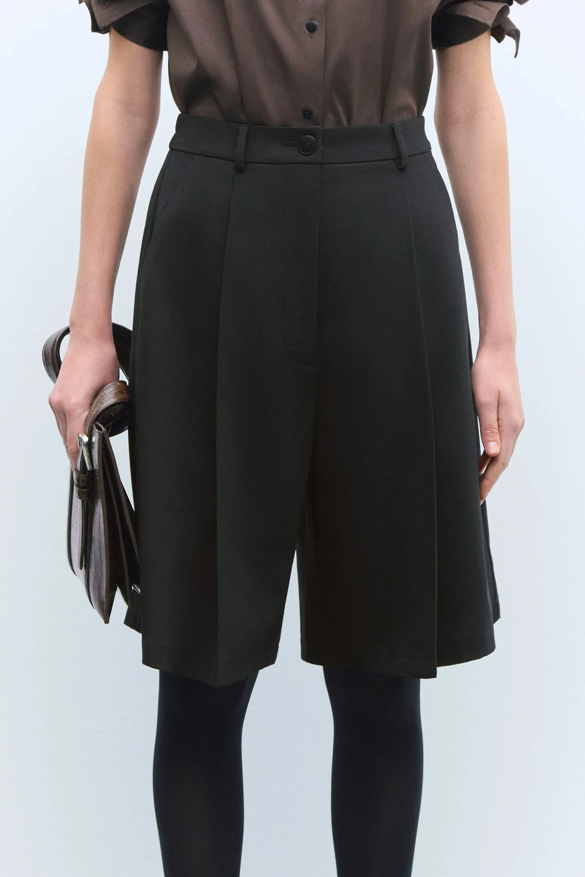 CORDERA - BERMUDA TAILLEUR - NOIR - PF25 sold by Boutique Unicorn product image thumbnail 2