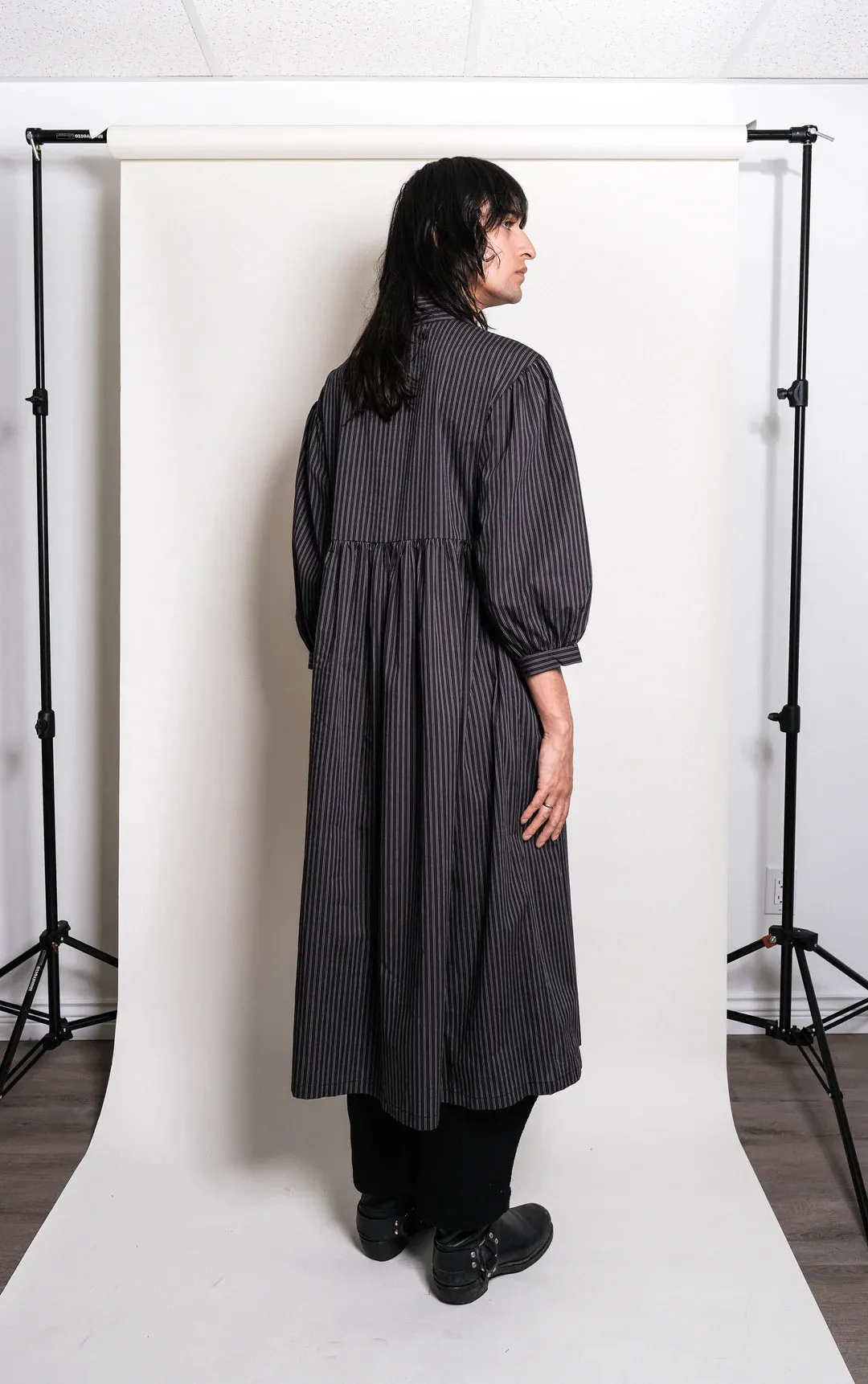 ET TIGRE - ROBE THERISE - RAYÉ NOIR - AH25 sold by Boutique Unicorn product image thumbnail 3