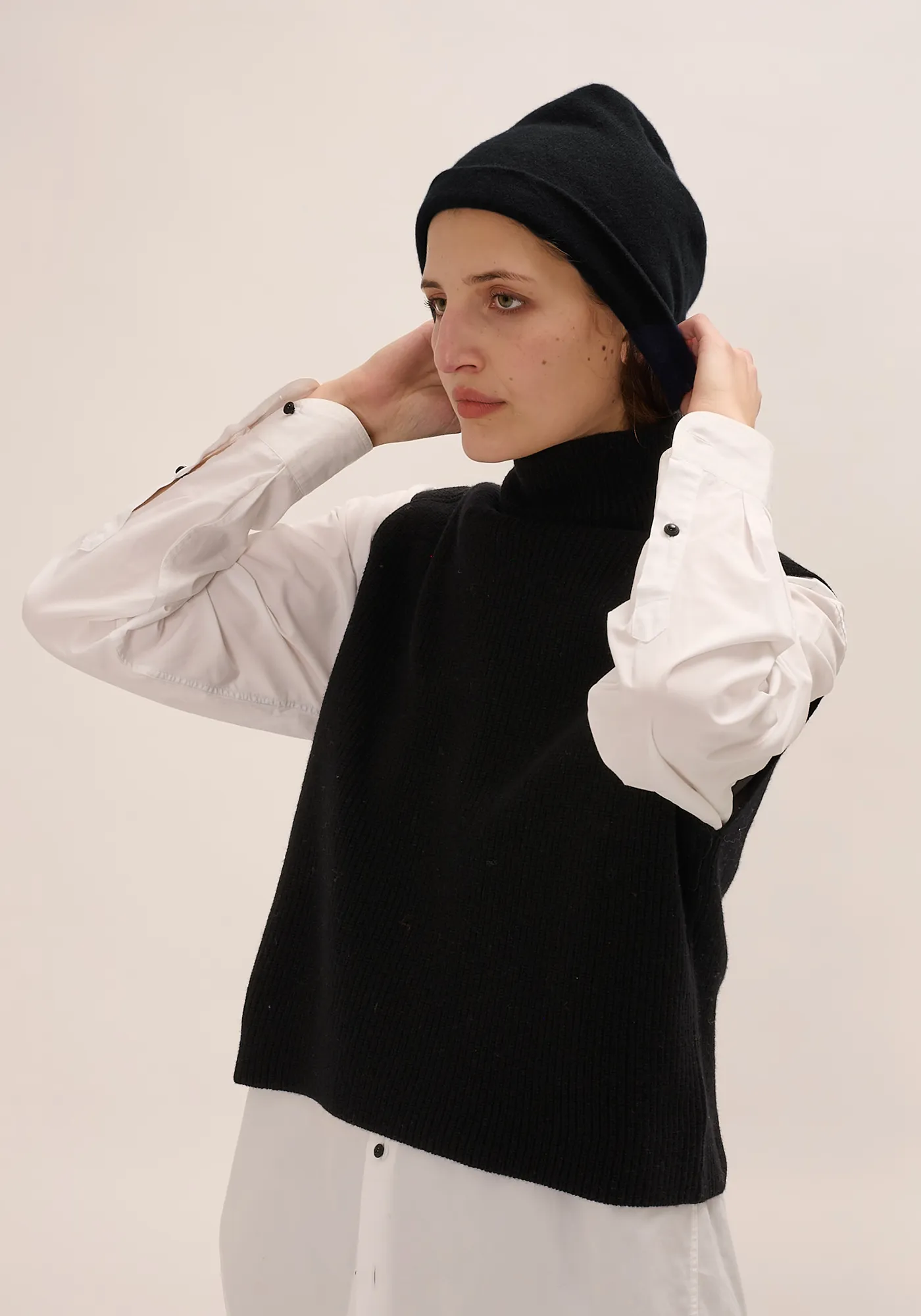 Dia Cashmere Beanie sold by DEMYLEE