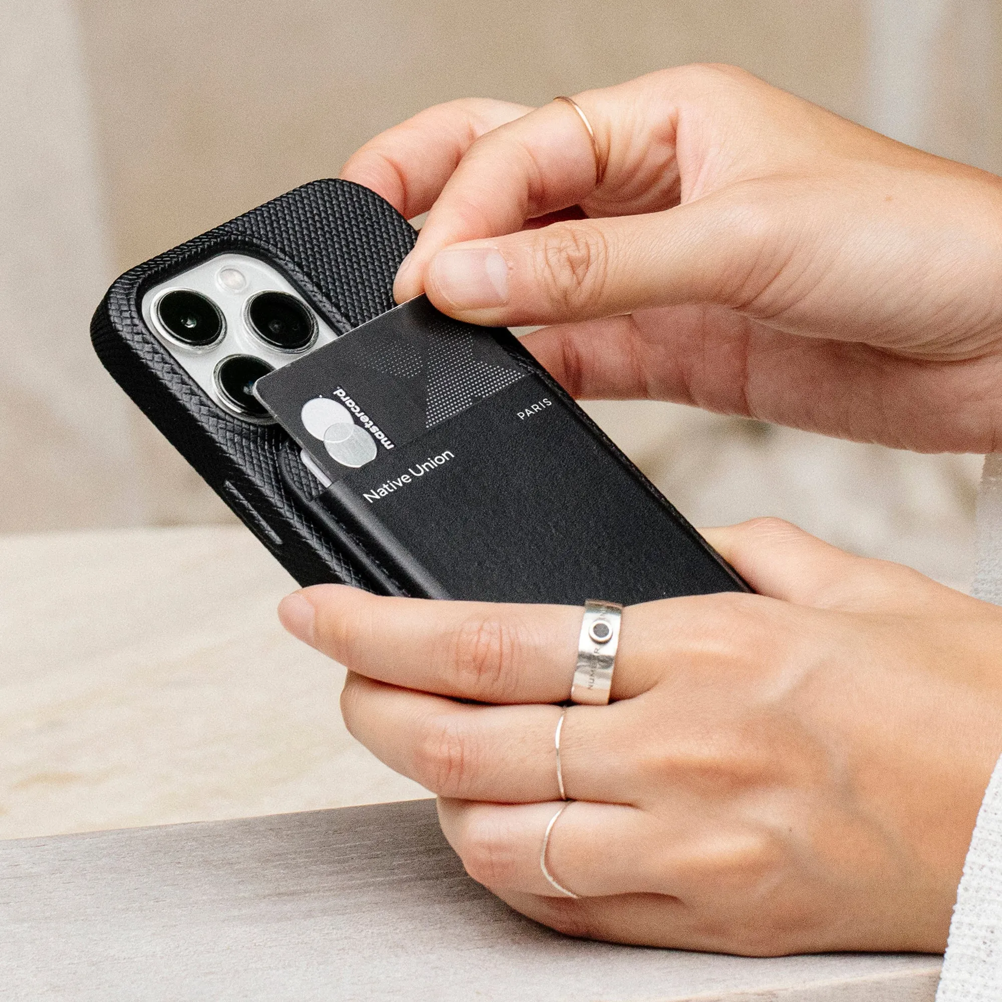 (Re)Classic Wallet | Magnetic sold by Native Union product image thumbnail 2